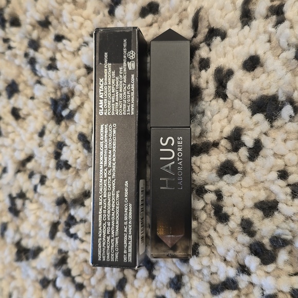 Haus Laboratories Glam Attack Liquid Shimmer Powder - Picture 2 of 3